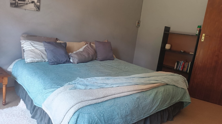 5 Bedroom Property for Sale in Wilkoppies North West